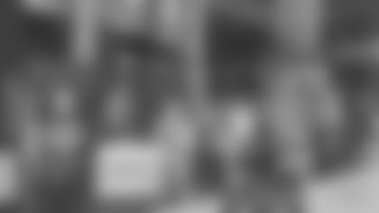 Gov. Evers signs bill designating Bart Starr Memorial Bridge