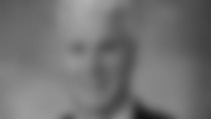180102-thompson-headshot-300.jpg