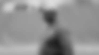 Defensive backs/passing game coordinator Jerry Gray