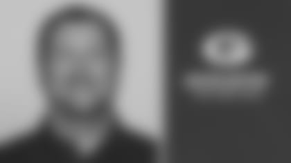 2019-justin-outten-tight-ends-coach