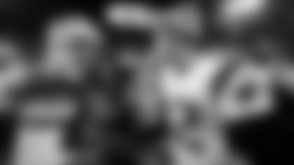 181101-rodgers-vs-brady-2560