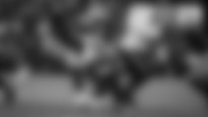 Packers DL Kenny Clark pressures Seahawks QB Russell Wilson