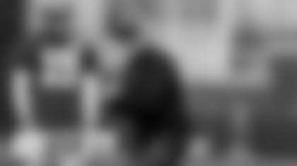 Quarterbacks coach Tom Clements