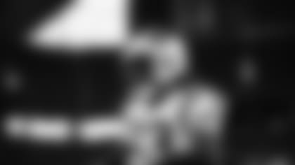 221030 Panthers at Falcons-351