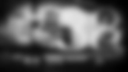 0ap3000000669663_video_player_cp--nfl_large_580_Unlimited.jpg