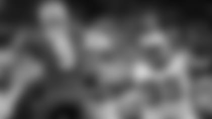 Drew Brees vs. Kawann Short