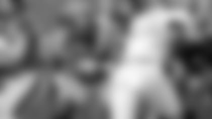 160414_tunsil_inside.jpg