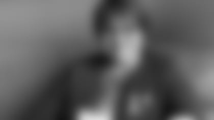 Sharon Siegel from Bethel, Conn. has been selected as a Patriots Difference Maker of the Week for her seventeen-year commitment to Regional Hospice and Palliative Care in Danbury, Connecticut.