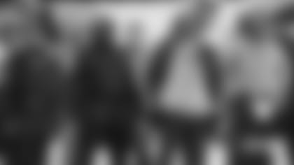 2500x1406-salute-service-coaches