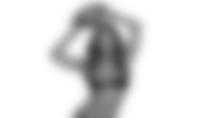 Sept. 24, 1972. Patriots 21, Falcons 20In their first encounter, the Patriots rallied from a 20-7 third-quarter deficit to edge the Falcons at Schaefer Stadium. QB Jim Plunkett connected with Randy Vahata for a 37-yard TD in the fourth quarter and a 12-yard rush by Carl Garrett helped the Patriots pull away.