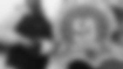patsjaguars_sth_122709_100x80.gif