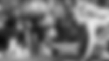 2500x1406-patriots-panthers-line