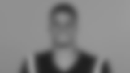 2021_headshots_recropped__0026_Nixon_Tre_2021