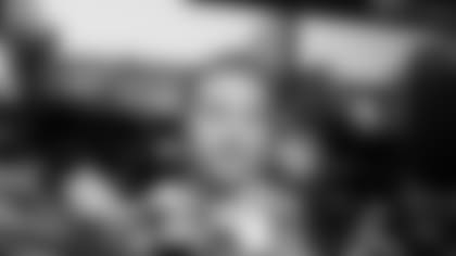 Chris Long 092716 3u5a4826.jpg