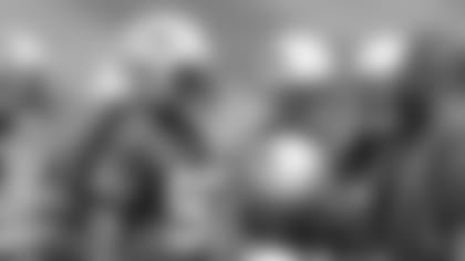 d_huddle_1015.jpg