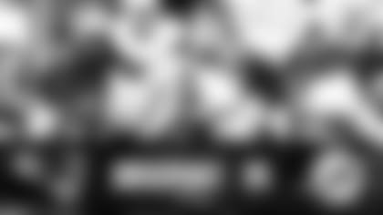 The Patriots snapped their two-game losing streak with a dominant 38-7 victory over the Miami Dolphins.