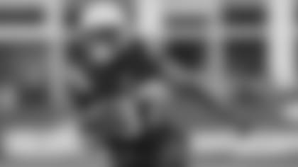 Patriots running back Damien Harris (37).