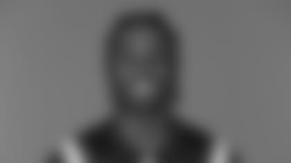 headshots-2022-forbio-recropped-_0000_Williams_Joejuan