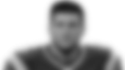 20130607-tebow-samsonite-350.jpg