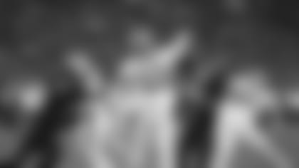 Green Bay Packers quarterback Aaron Rodgers (12) throws against the Chicago Bears during the first half of an NFL football game, Thursday, Oct. 20, 2016, in Green Bay, Wis. (AP Photo/Matt Ludtke)