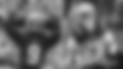 Patriots linebacker Matthew Judon and defensive back Marcus Jones (25).