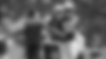 Patriots linebacker Josh Uche (55) at minicamp.