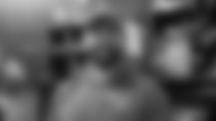 Rob ninkovich-thumbs-up-1.jpg