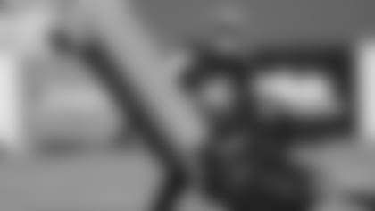 Patriots LB Elandon Roberts during Thursday's practice at Gillette Stadium.