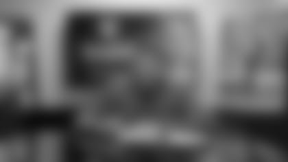 Tight end Foster Moreau signs a contract with the Oakland Raiders in Alameda, Calif., Thursday, May 2, 2019 at the Oakland Raiders Practice Facility.