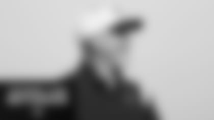 gus-bradley-tc-81021-thumb