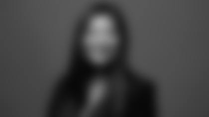 Kari-Uyehara-Headshot-2023