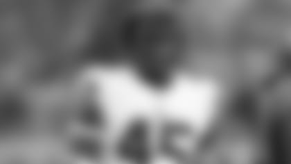 New York Giants linebacker Ukeme Eligwe (45) rests during an NFL football game against the San Francisco 49ers on Monday, Nov. 12, 2018 in Santa Clara, Calif. (Greg Trott via AP)