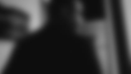 mcdaniels-thumb-arrival-2422