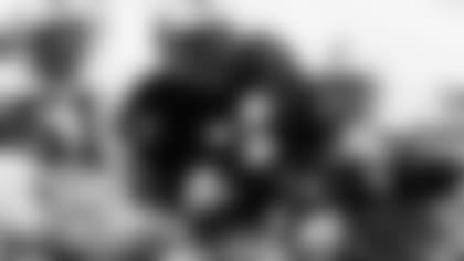 122109seaofhands-catch