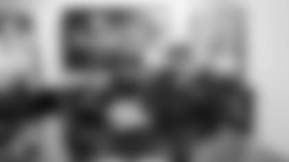 Burfict_Guenther_Signing_031919