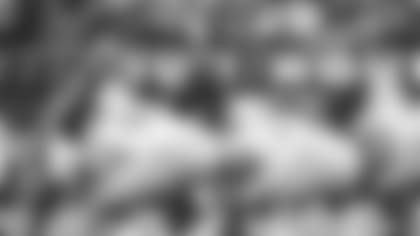 The Los Angeles Rams take on the San Francisco 49ers during Week 18 of the 2021 regular season.