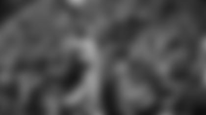 Defensive tackle (90) Michael Brockers of the Los Angeles Rams huddles the team and speaks the Rams 13-3 loss to the Patriots during the NFL's Super Bowl LIII championship football gam-, Sunday, February 3, 2019, in Atlanta, GA. (Jeff Lewis/Rams)