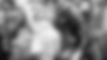 ILB Patrick Queen tackles Rams RB Sony Michel during Week 17 of the 2021 season.