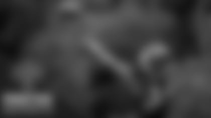 QB Lamar Jackson Throws Deep During Training Camp