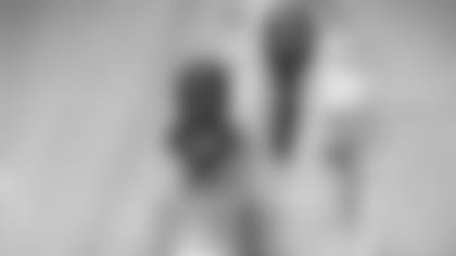 091218_RayLewisParade2