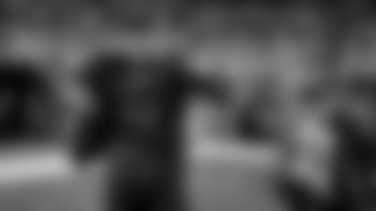 Ray Lewis dances onto the field before the Baltimore Ravens take on the Kansas City Chiefs on Monday, September 19, 2021 at M&T Bank Stadium.