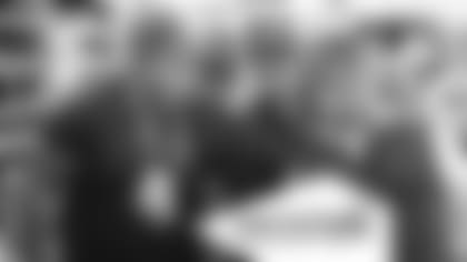 012719_SociaLightNEW