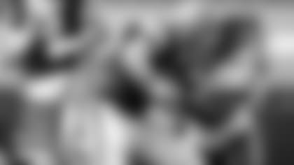 Baltimore Ravens OLB Tyus Bowser sacks Cleveland Browns QB Baker Mayfield.