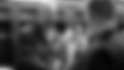 Former Ravens LB Jarret Johnson