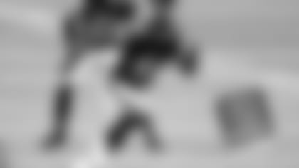 Ravens New DE Yannick Ngakoue