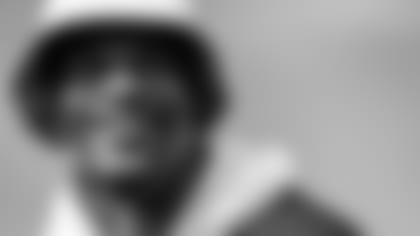 Quarterback Lamar Jackson gives a big smile at the 2020 Pro Bowl. (Baltimore Ravens/Shawn Hubbard)