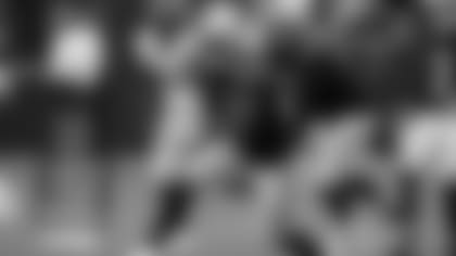 Las Vegas Raiders running back Kenyan Drake (23) during the first half of an NFL preseason football game against the Minnesota Vikings, Sunday, Aug. 14, 2022, in Las Vegas.