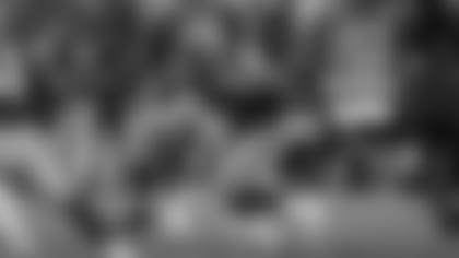 Green Bay Packers outside linebacker Za'Darius Smith (55) approaches for a tackle during an NFL Divisional Round playoff game against the San Francisco 49ers on Saturday, January 22, 2022 in Green Bay, Wisconsin.