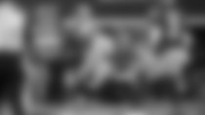 Dallas Cowboys wide receiver Amari Cooper (19) catches a touchdown during an NFL Super Wild Card Weekend playoff game against the San Francisco 49ers on Sunday, January 16, 2022 in Arlington, Texas.