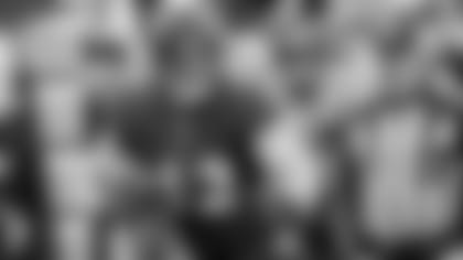 Baltimore Ravens fullback Patrick Ricard runs against the Minnesota Vikings on November 7, 2021 at M&T Bank Stadium.